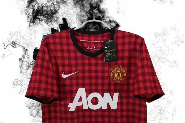 Manchester United. Camiseta local 2012-2013