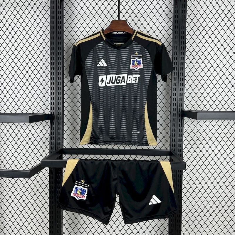 Colo Colo. Kit Niño visitante 2025