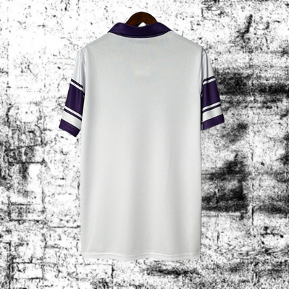 Fiorentina. Camiseta visitante 1984-1985