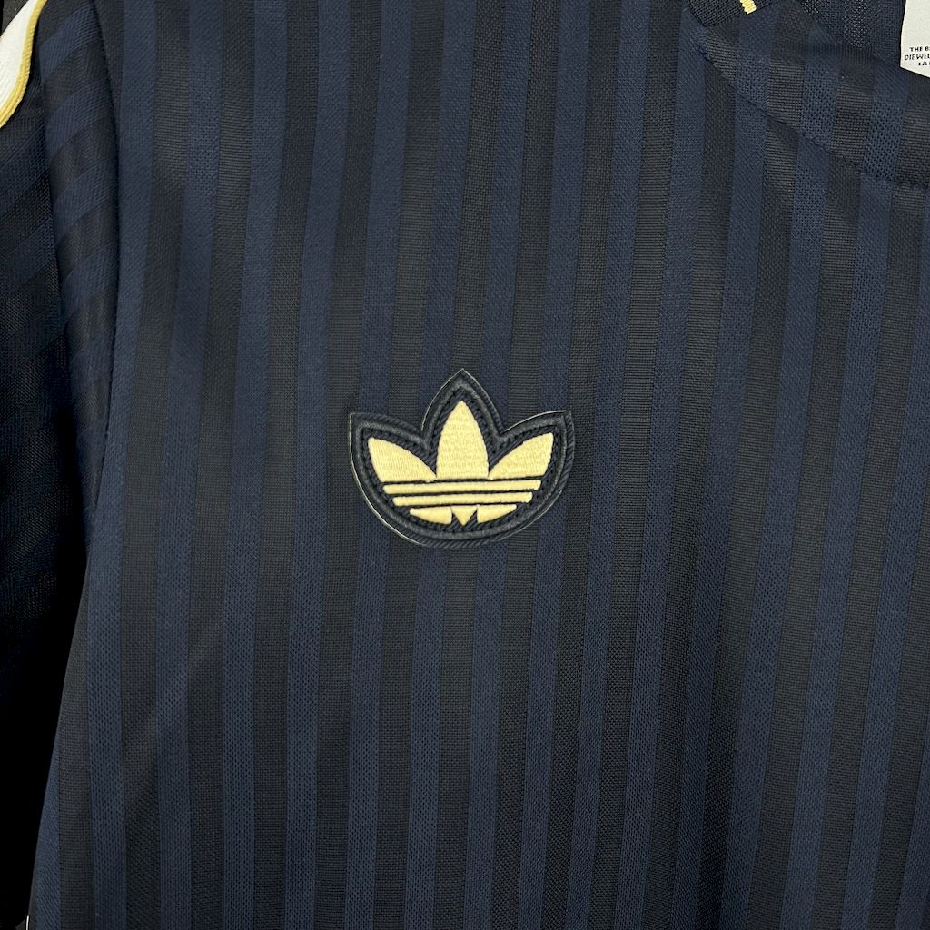 Juventus. Camiseta Edición Terrace Icons