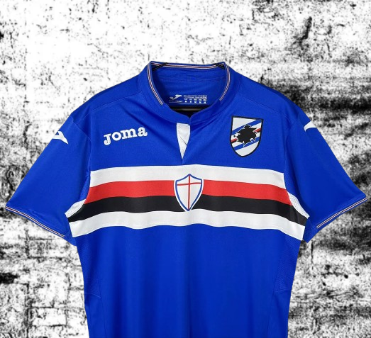 Sampdoria. Camiseta local 2015-2016
