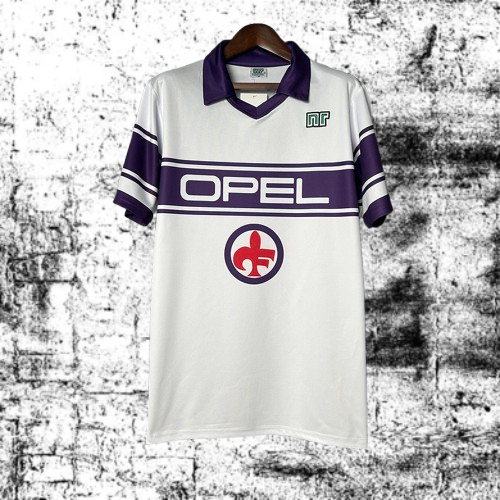 Fiorentina. Camiseta visitante 1984-1985