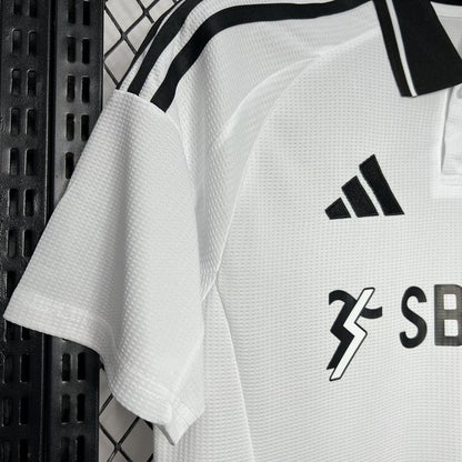 Fulham. Camiseta local 2024-2025