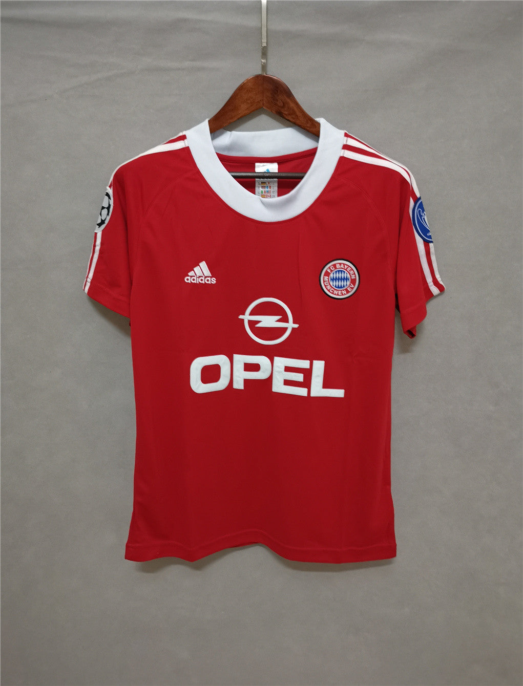 Bayern Munich. Camiseta local UCL 2001-2002