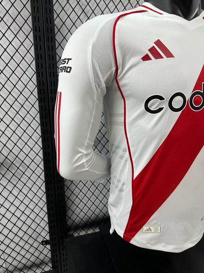 River Plate. Camiseta local 2024-2025 versión jugador