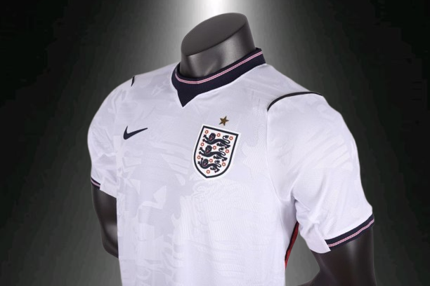 Selección de Inglaterra. Camiseta local Versión Jugador 2026