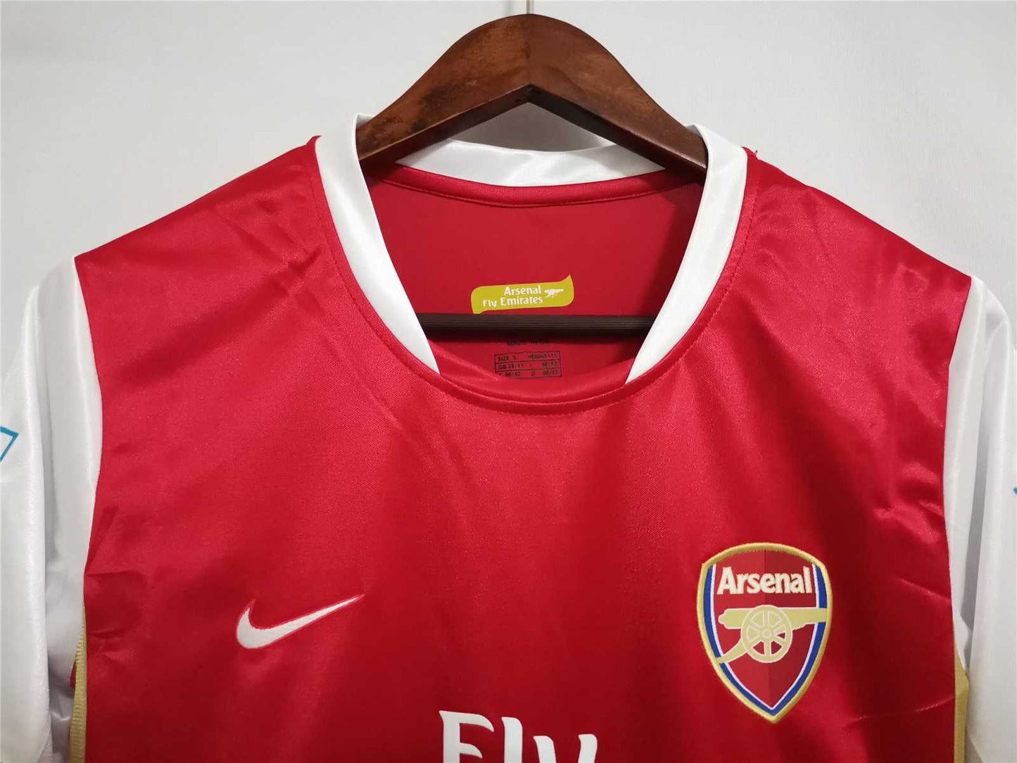 Arsenal. Camiseta local 2006-2007