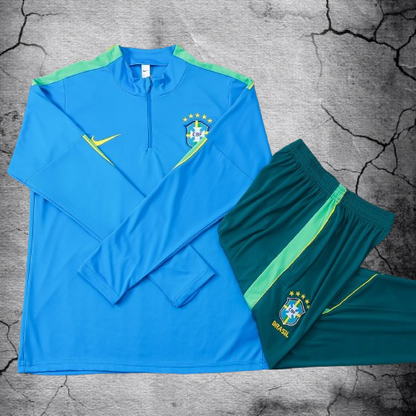Selección de Brasil. Buzo Celeste/Verde 2026 (Cierre medio)