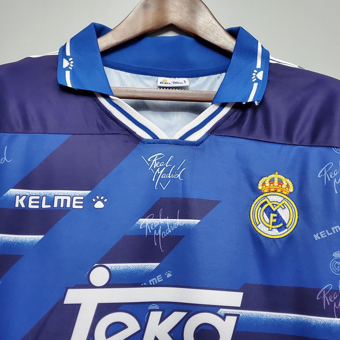 Real Madrid. Camiseta visitante 1994-1996