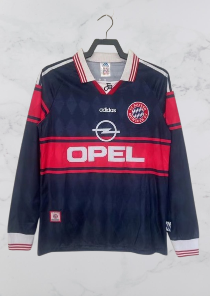 Bayern Munich. Camiseta local 1997-1999