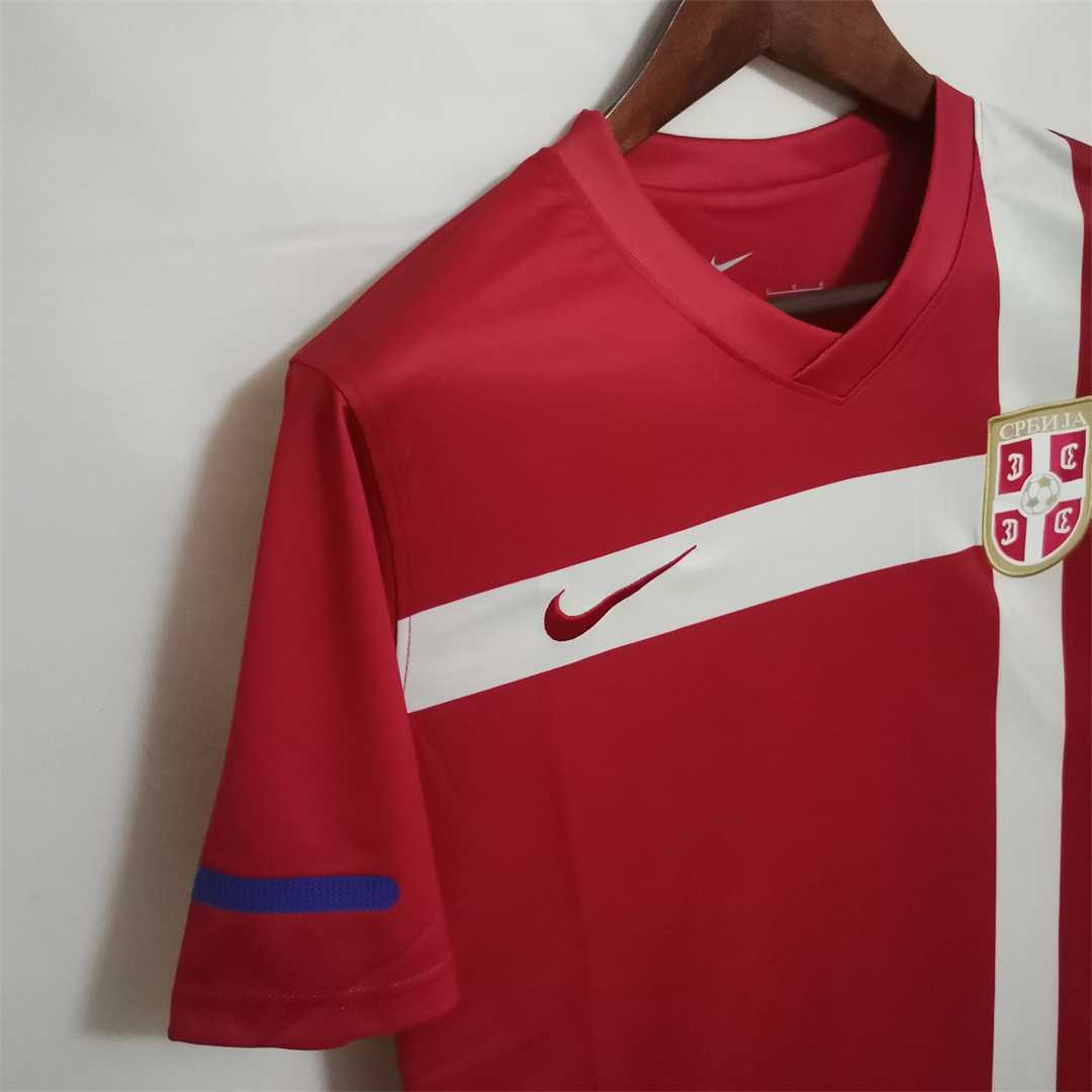 Selección de Serbia. Camiseta local 2010