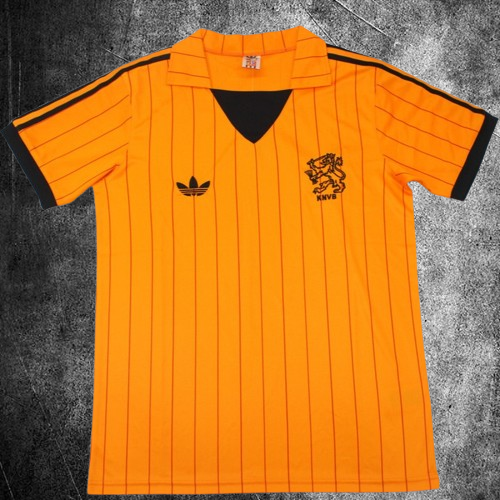 Selección de Holanda. Camiseta local 1984
