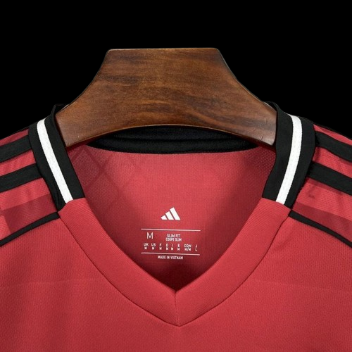 Manchester United. Camiseta local 2025-2026 (Sin Estampado)