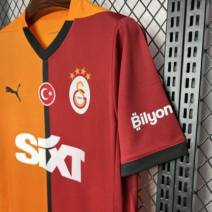 Galatasaray. Camiseta local 2024-2025