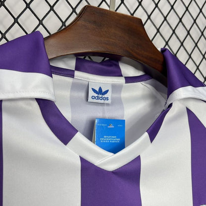 Valladolid. Camiseta local 1983-1984