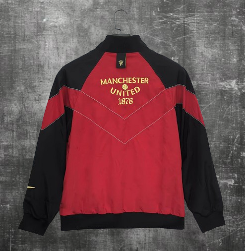 Manchester United. Cortaviento Retro