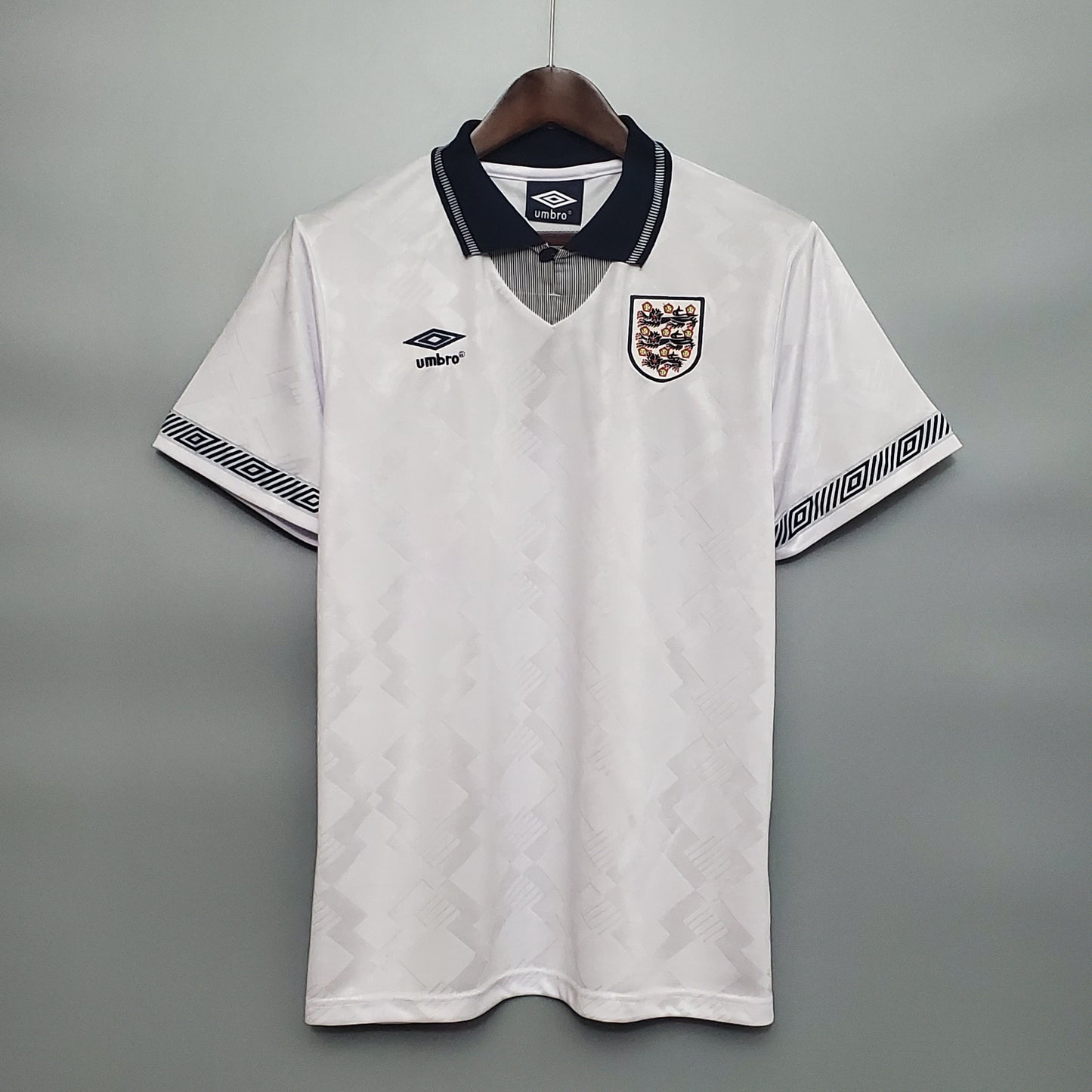 Selección de Inglaterra. Camiseta local 1990