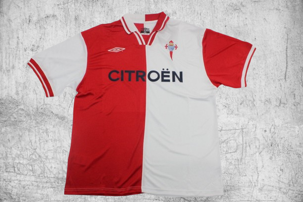 Celta de Vigo. Camiseta visitante 2001-2002