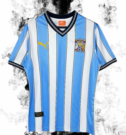 Coventry City. Camiseta local 2011-2012
