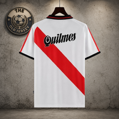 River Plate. Camiseta local 2000-2001