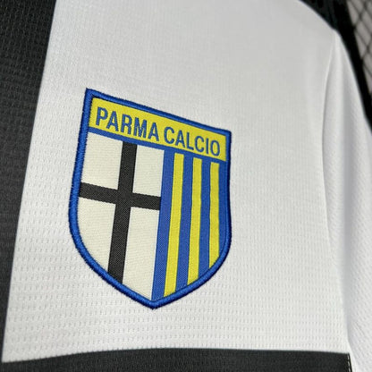 Parma. Camiseta local 2024-2025