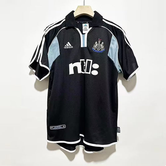 Newcastle. Camiseta visitante 2000-2001