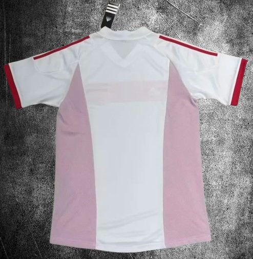 Selección de Turquía. Camiseta local 2002