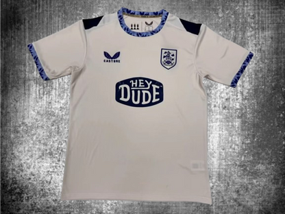 Huddersfield Town. Camiseta visitante 2025-2026