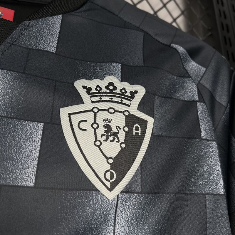 Osasuna. Tercera camiseta 2024-2025