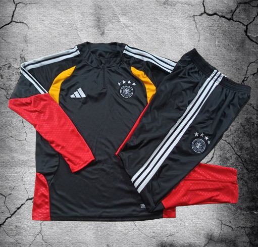 Alemania. Buzo 2026 Negro (Cierre Medio)