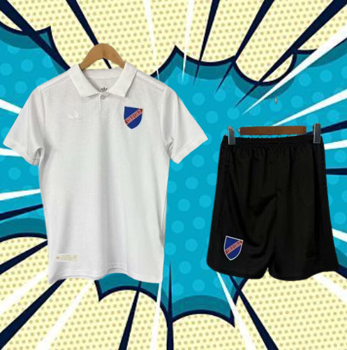 Colo Colo. Kit Niño local Centenario