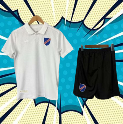 Colo Colo. Kit Niño local Centenario