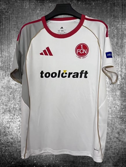 Nürnberg. Camiseta visitante 2025-2026