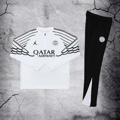 PSG. Buzo Blanco 2025-2026 (Cierre medio)