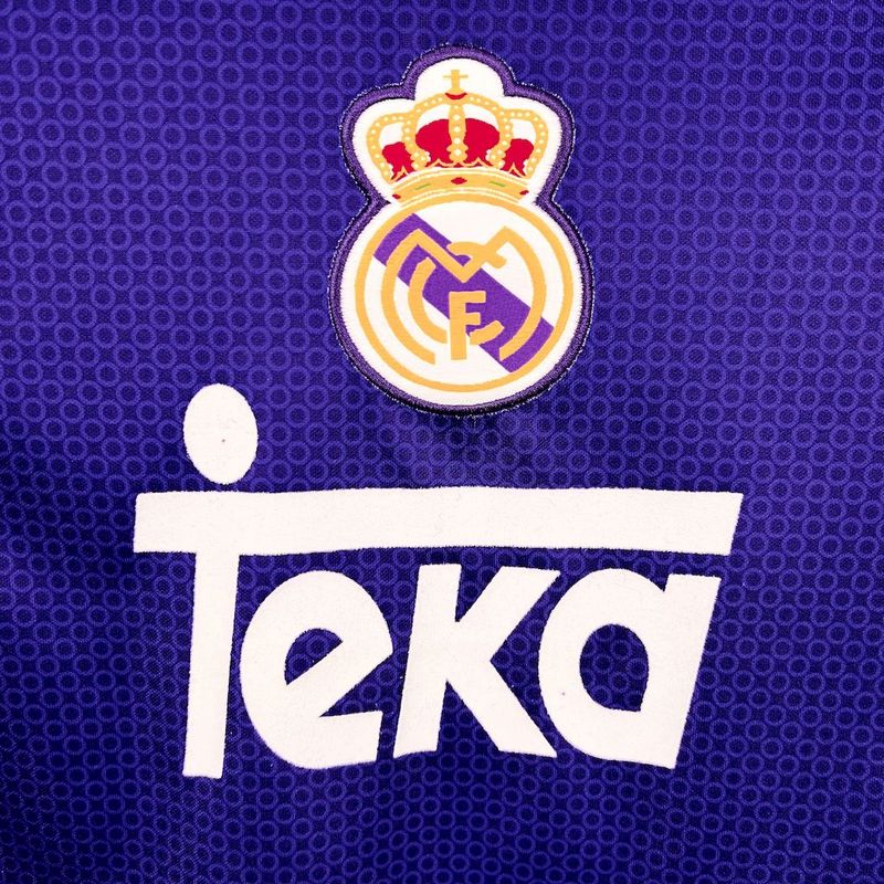 Real Madrid. Camiseta visitante 1997-1998