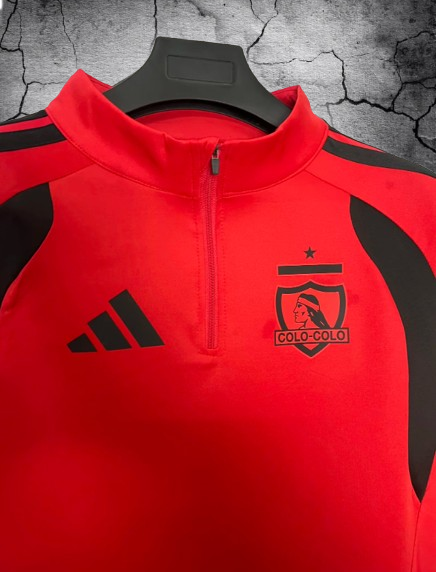 Colo Colo. Polerón 2026