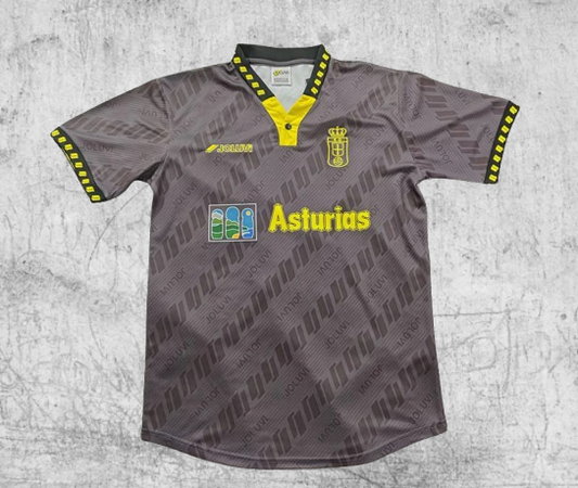 Real Oviedo. Camiseta visitante 1996-1997