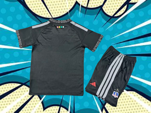 Colo Colo. Kit Niño visitante 2026