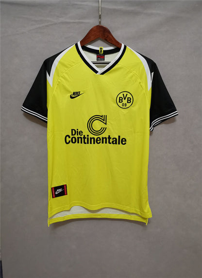 Borussia Dortmund. Camiseta local 1995-1996