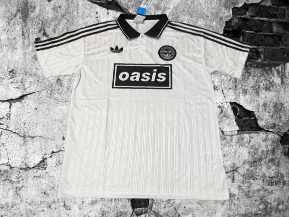 OASIS Tour. White/Black Special Edition