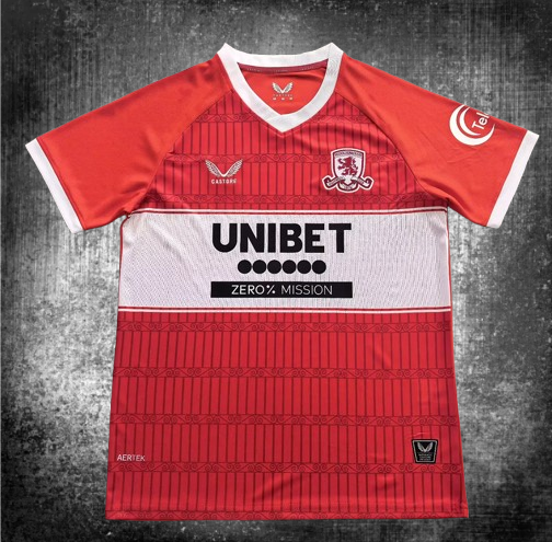 Middlesbrough. Camiseta local 2025-2026