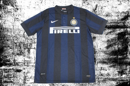Inter de Milán. Camiseta local 2013-2014