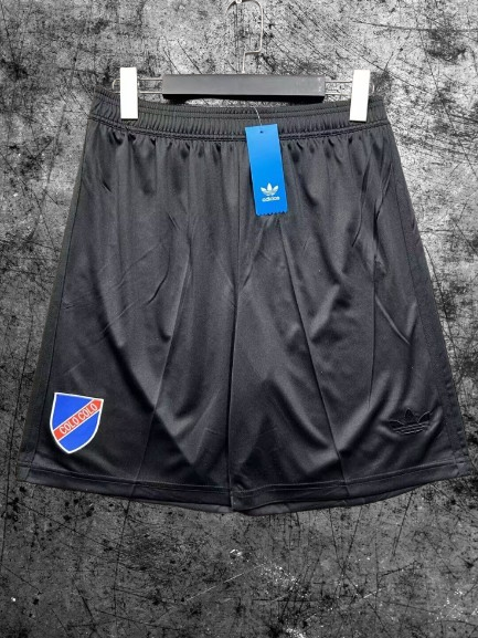 Colo Colo. Short Centenario