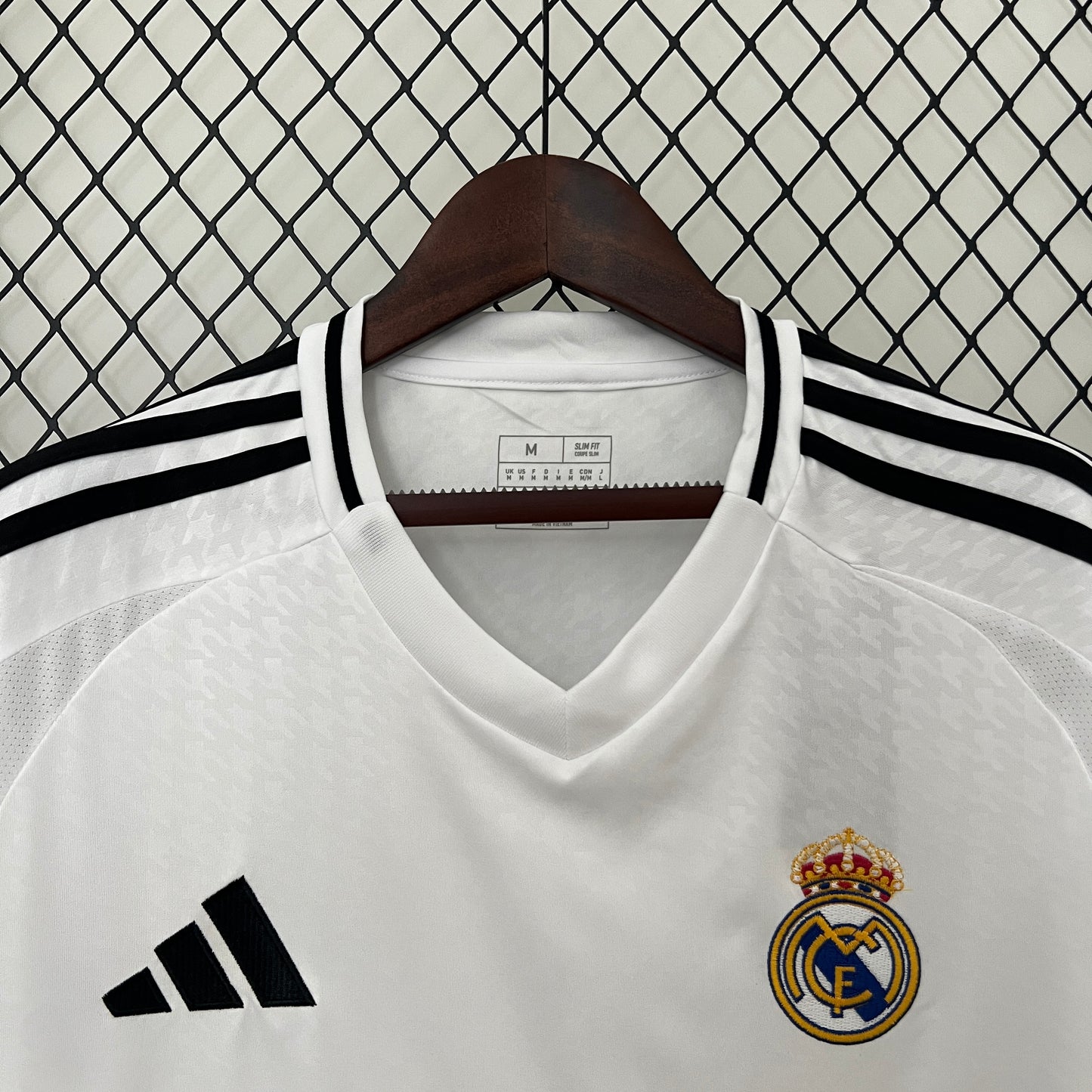 Real Madrid. Camiseta local 2024-2025