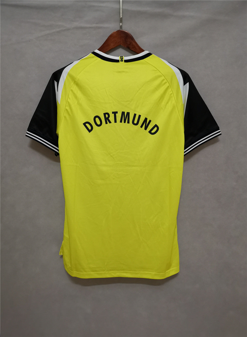 Borussia Dortmund. Camiseta local 1995-1996