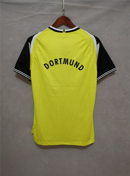 Borussia Dortmund. Camiseta local 1995-1996