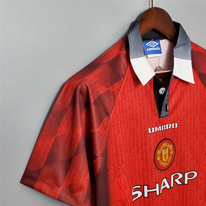 Manchester United. Camiseta local 1996-1997