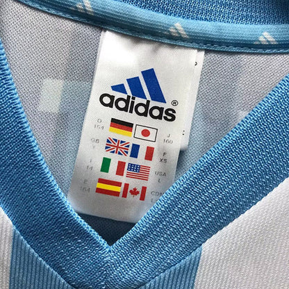 Selección de Argentina. Camiseta local 2002