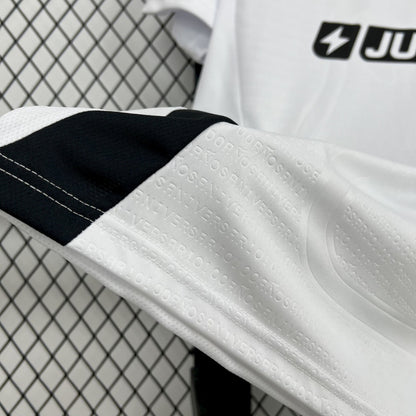 Colo Colo. Camiseta local 2025