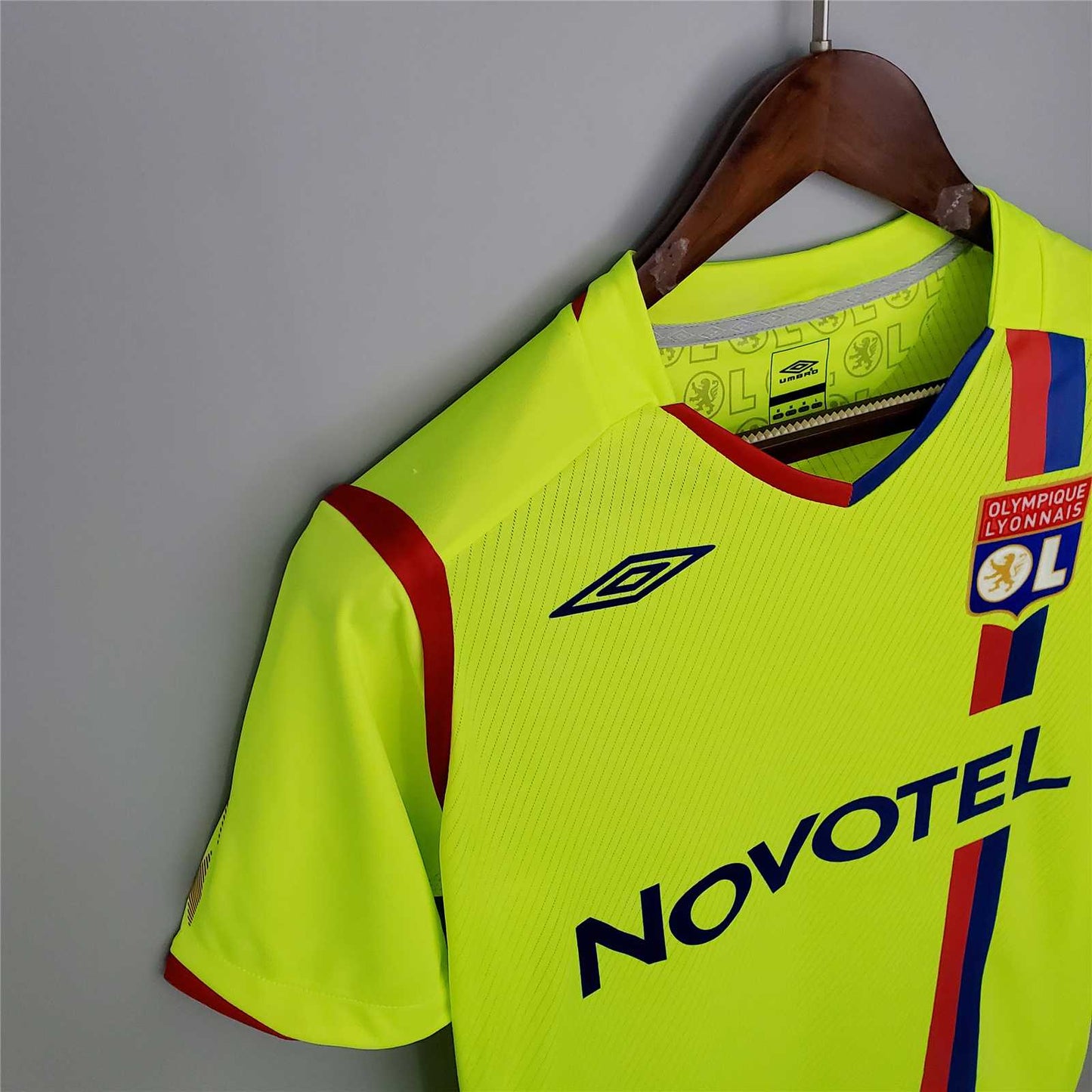 Lyon. Tercera camiseta 2008-2009